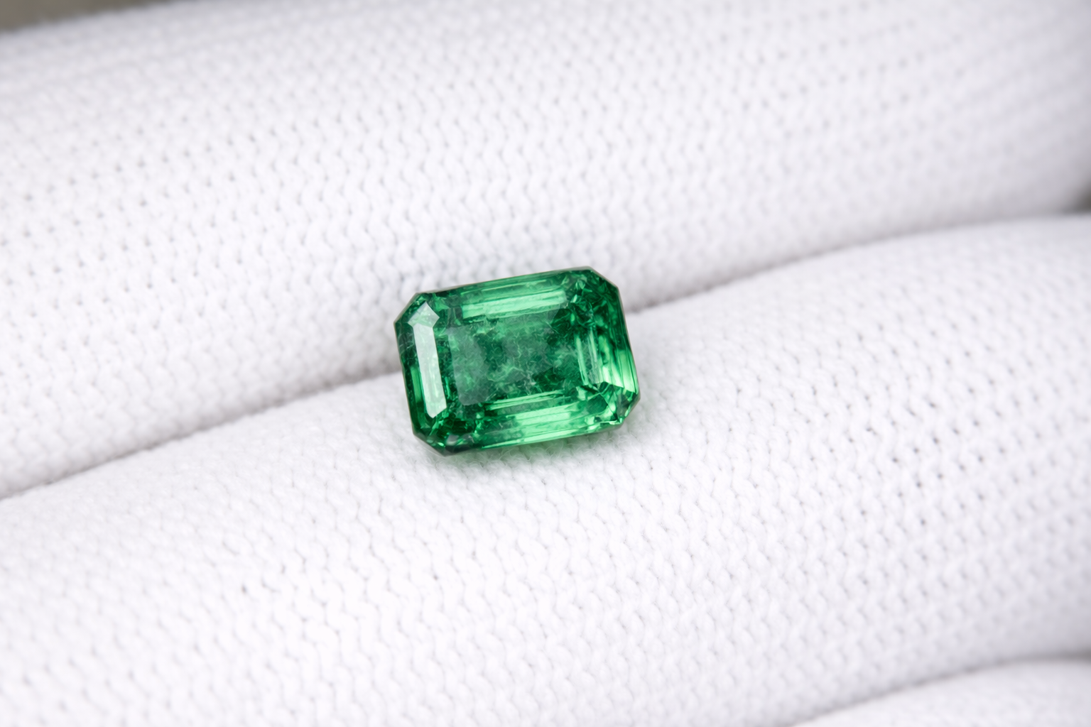 Emerald #001